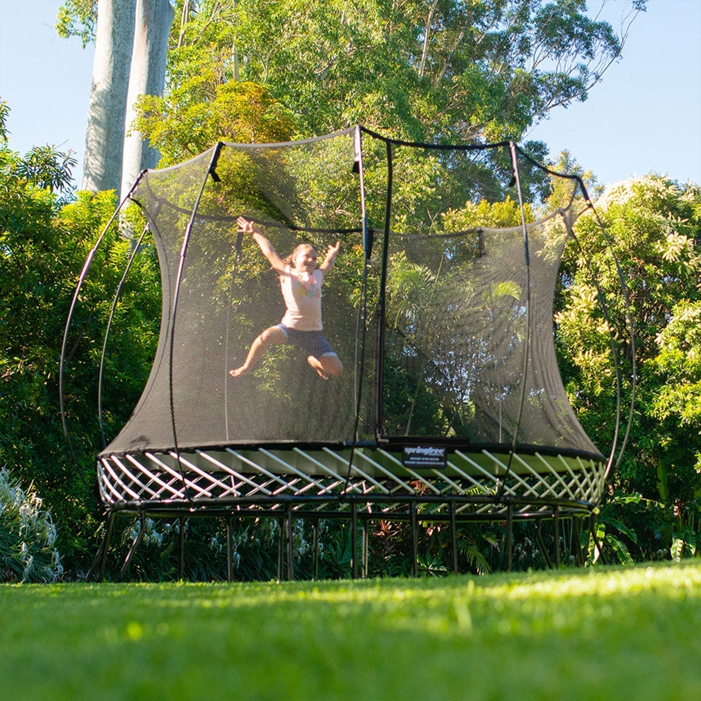 Springfree Trampoline Kids Outdoor Medium Oval 8 x 11' Trampoline with Enclosure - 212962