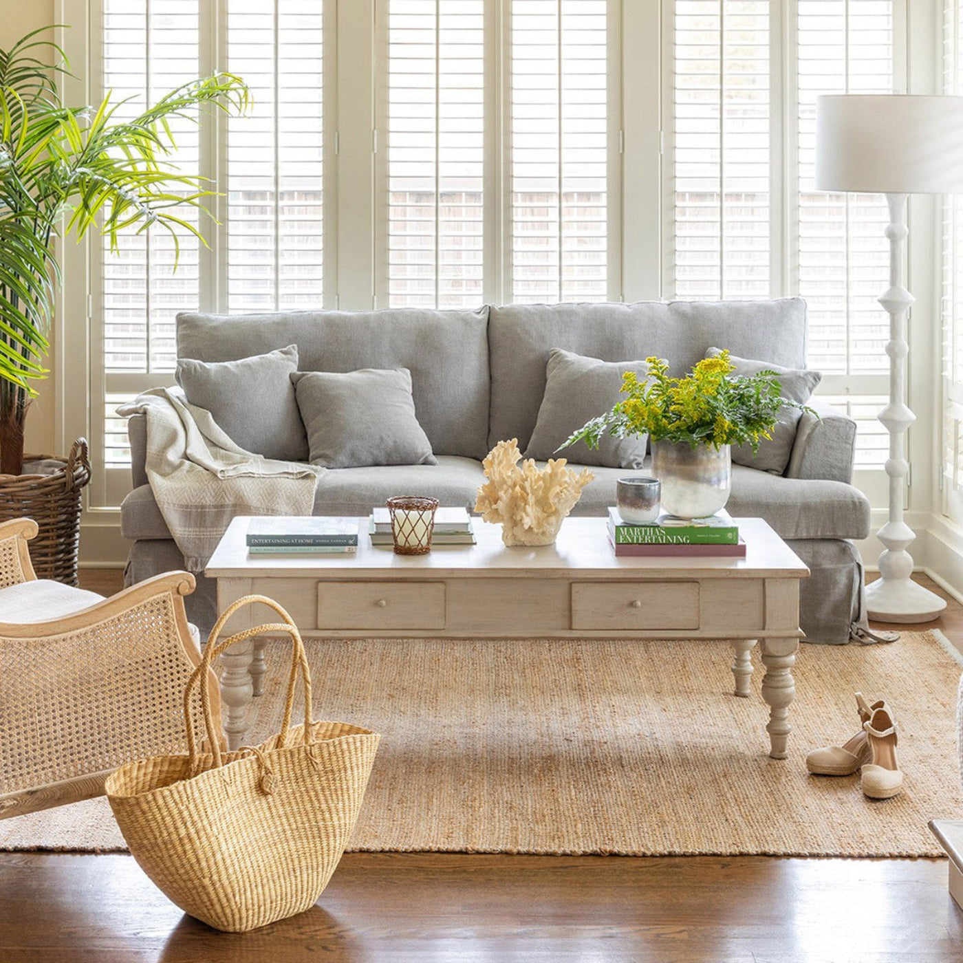 Park Hill Collections Coastal Cottage Ferme Coffee Table - EFT20116