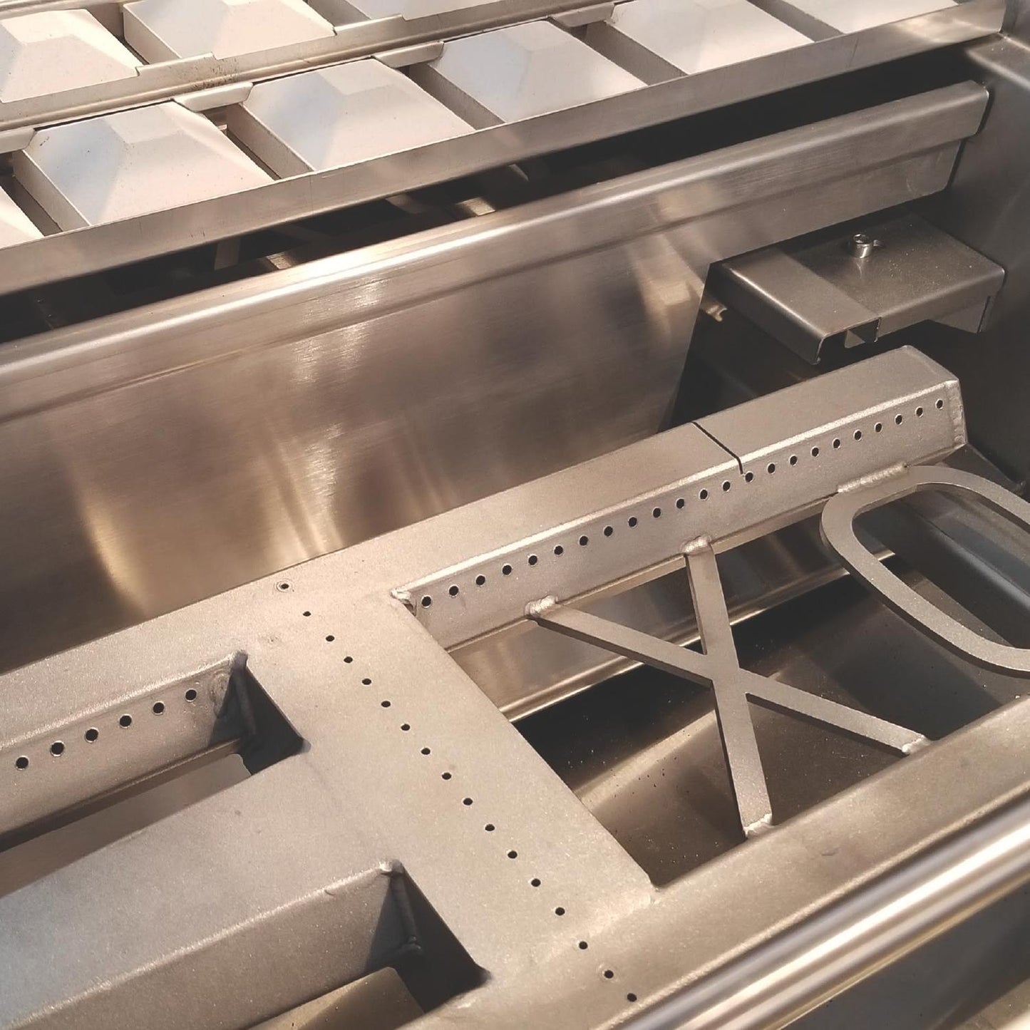 XO APPLIANCE XOGRILL42L 42" Grill 4 Burner with Rotiss Burner LP in Stainless Steel - XOGRILL42L