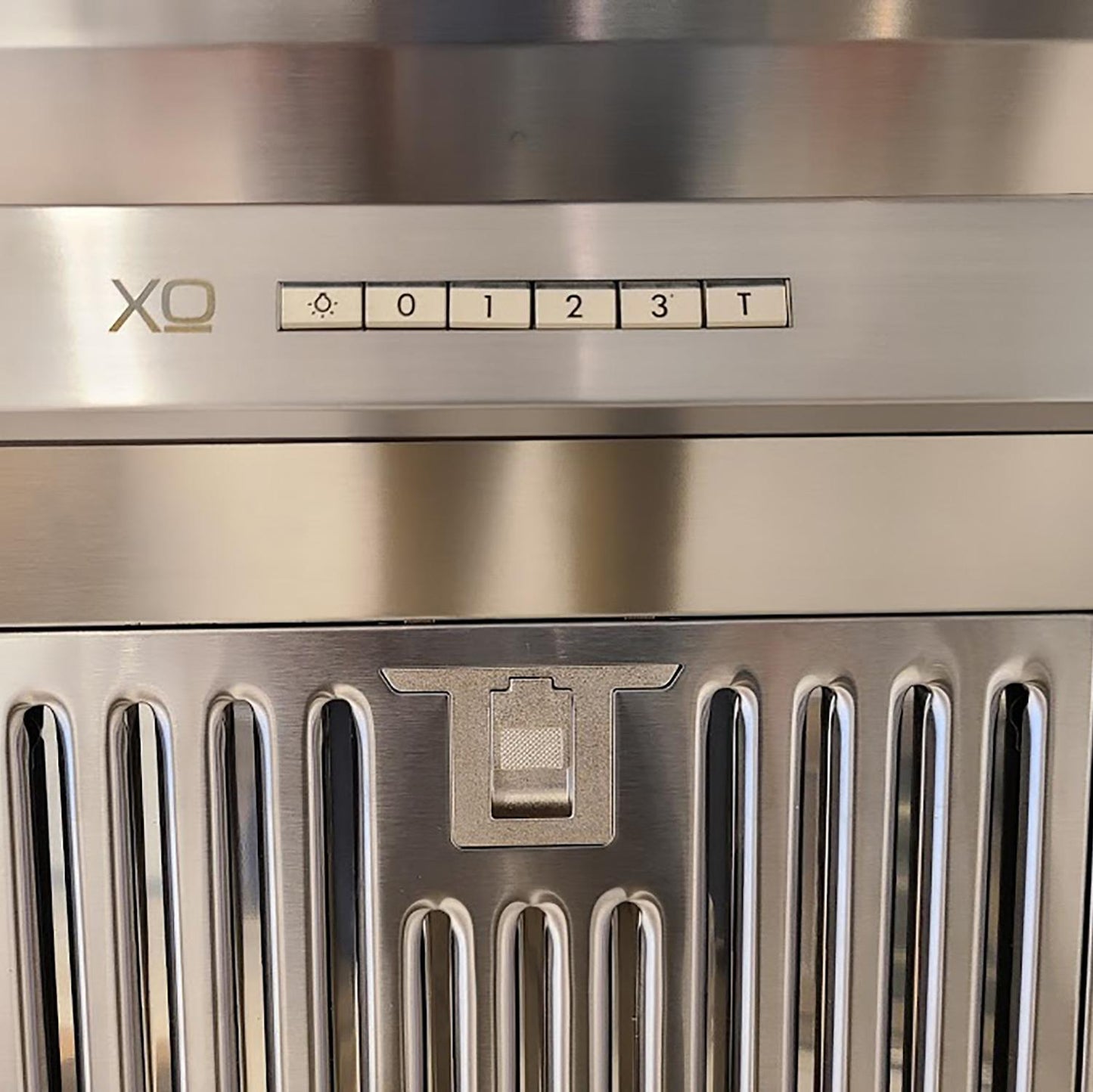 XO APPLIANCE XOIL4222SC 42" CCC 600/395 CFM liner insert hood 22in D in Stainless Steel - XOIL4222SC